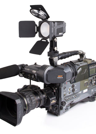 SWIT COB LED On-camera Light (S-2060)